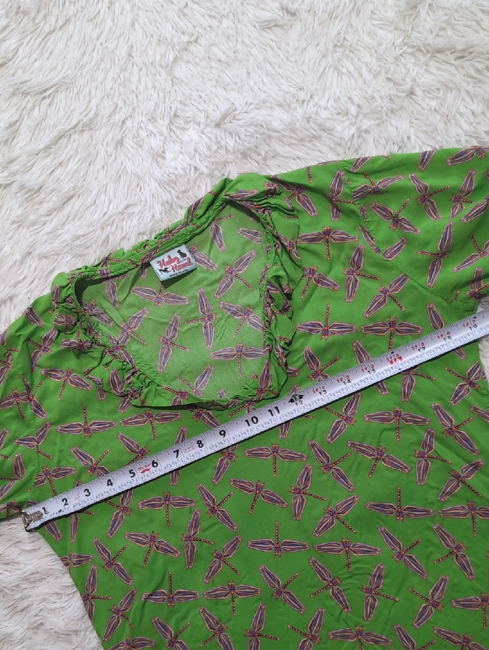 Haley & The Hound Rainbow Dragonfly Print Green Ruffle Neck 3/4 Sleeve Tunic - Picture 8 of 10